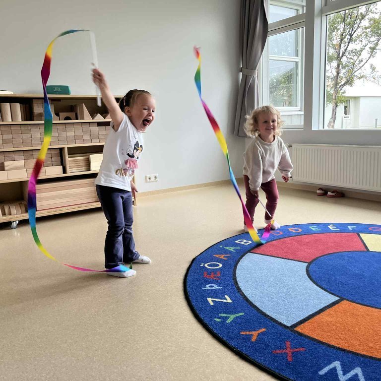 13fe9489-9680-4d1d-978c-a8064a2282cf