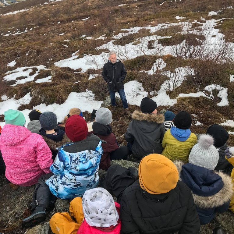 46075128_684650571954437_2769355695114420224_n