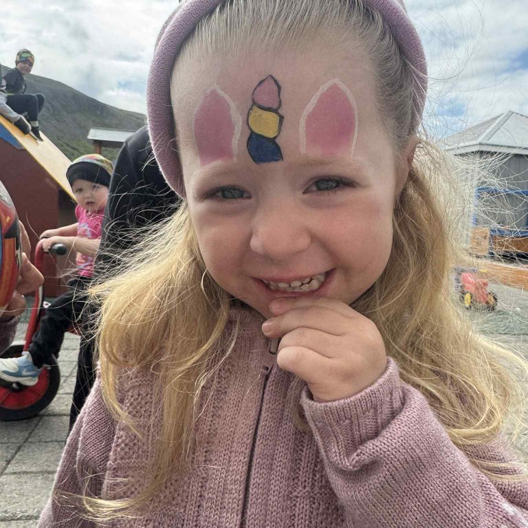 742359bc-d9f2-45bc-8d72-ece8c569c04c