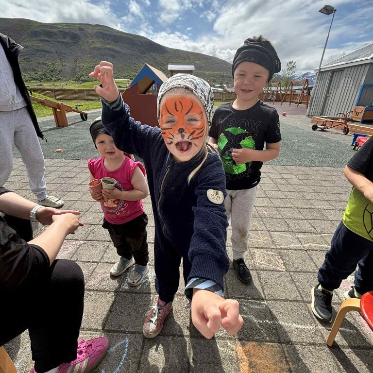 ae979726-417b-41d1-b08e-1da5708b3e26