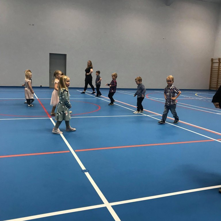 46181000_372098833526410_8633868572679995392_n