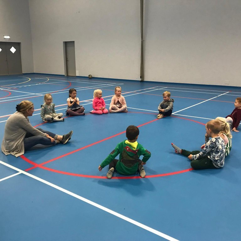 76611046_883438385387785_226569124115906560_n