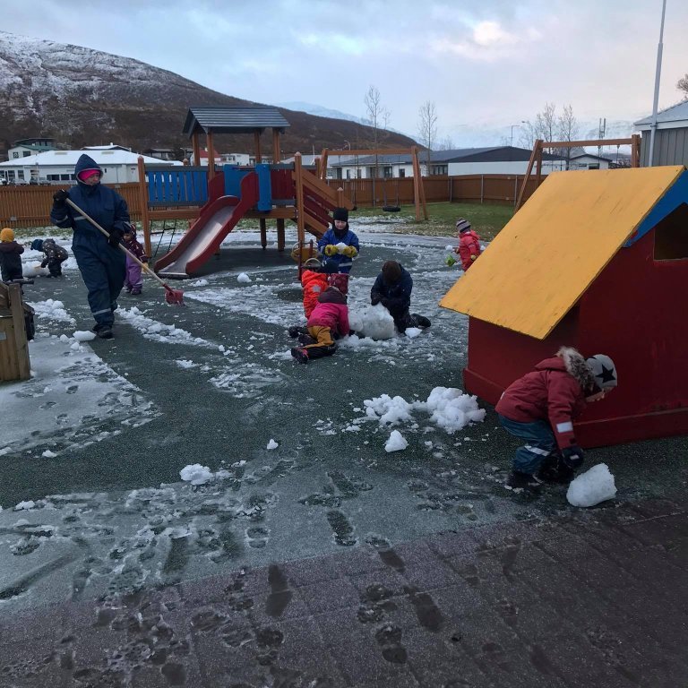 154284958_2571943903102965_7733995539379485245_n-copy