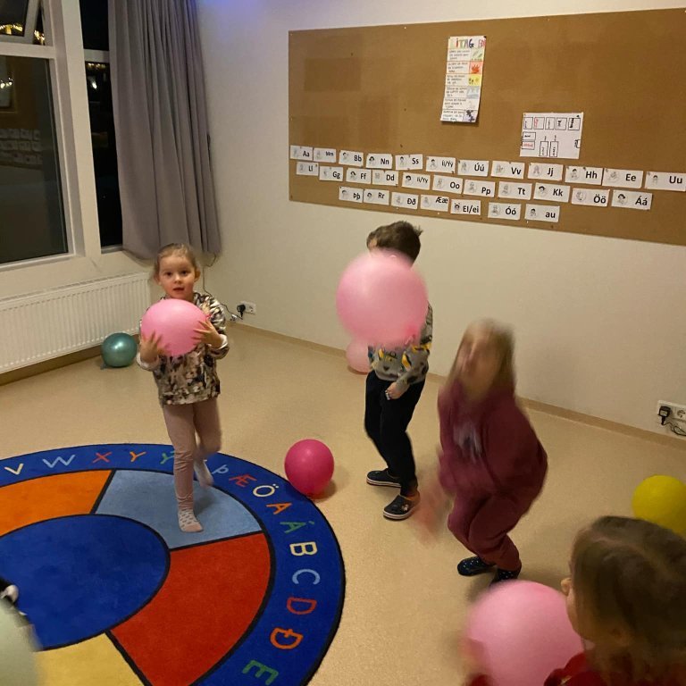 8135463d-383d-4a89-b7ec-8424fee29491