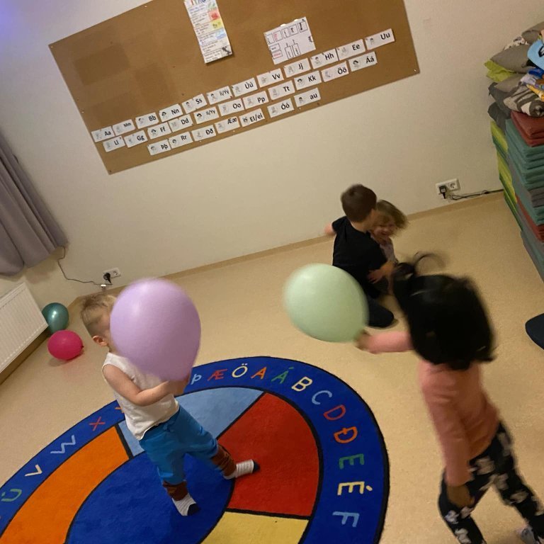 f304a0ea-75ba-4693-86f6-c4d33b80b272