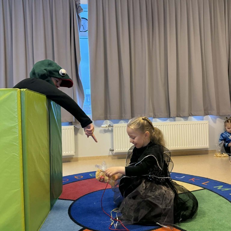 4ba40dee-5b64-4324-b04d-85c762a8d9f4