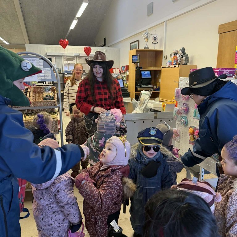 99e5e29a-bbaf-434d-aef7-11e54c5e4bf0