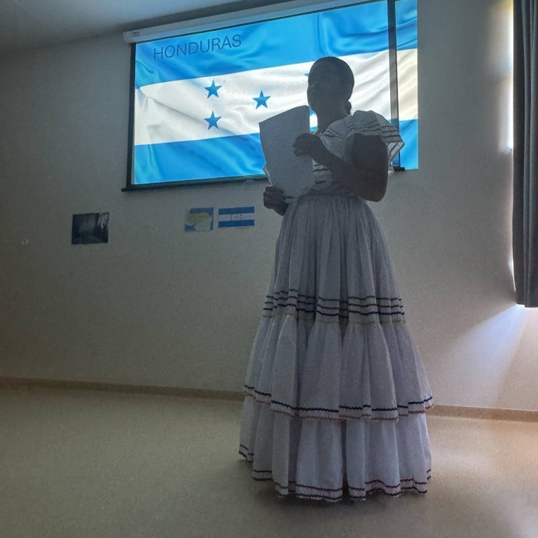 6aa496f0-45fb-4b19-a7a9-cd3bcafd5d76