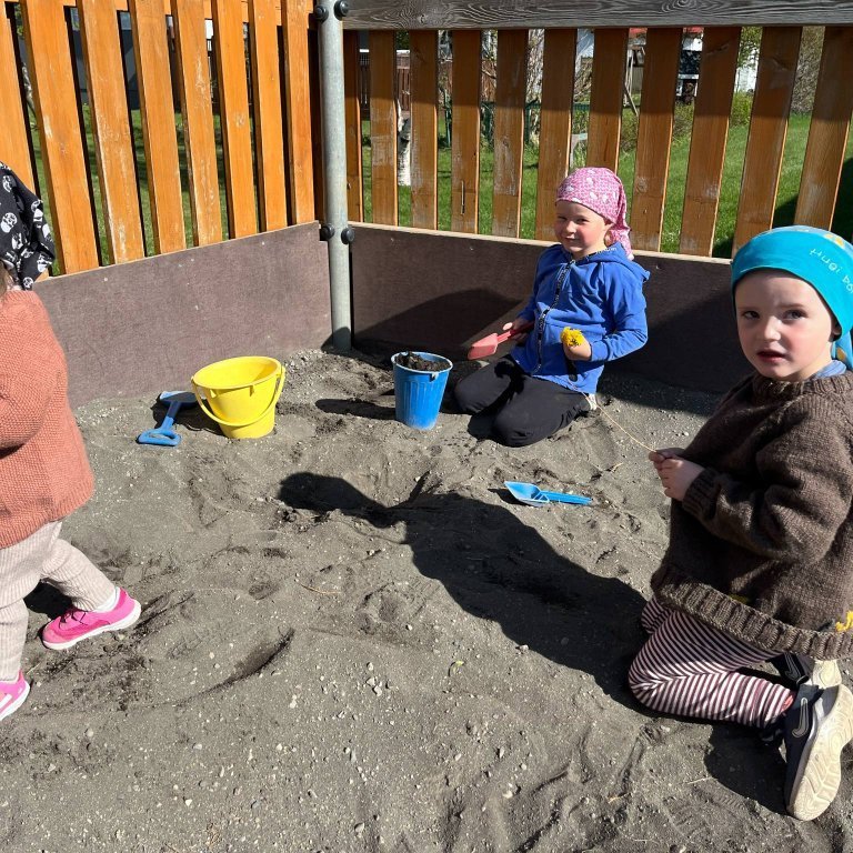 7603ab24-b982-4f28-a499-208ad502910b