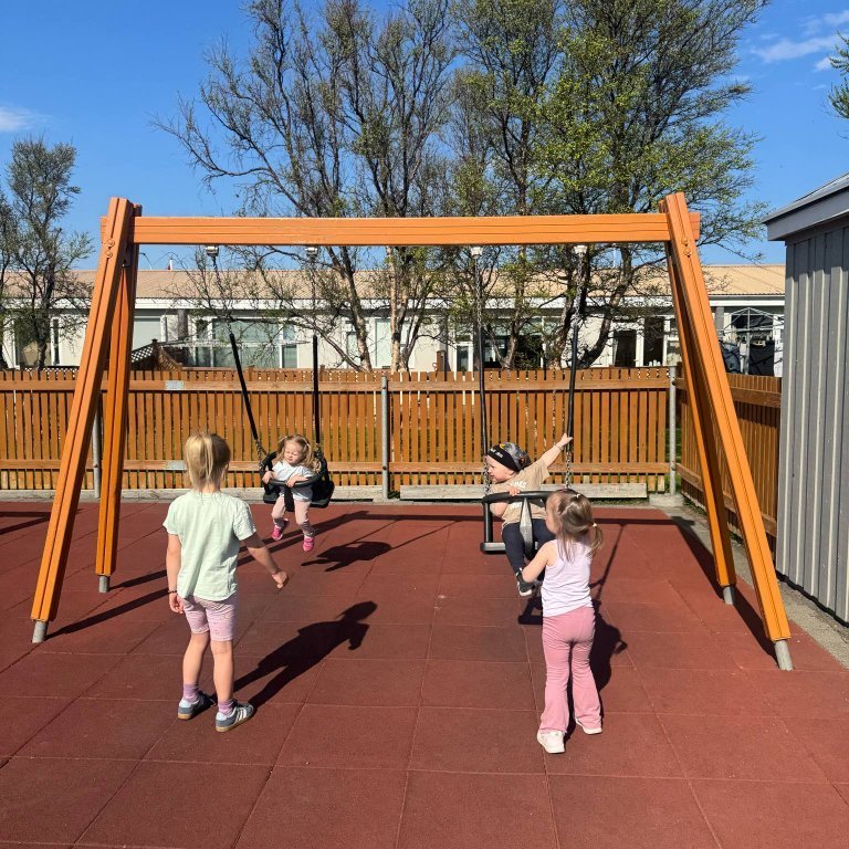 c26b6c7b-5fa4-4aae-aaa6-82d00170f60d