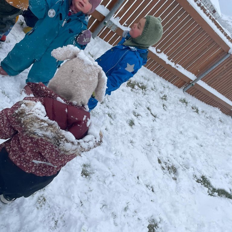 f351b1f8-6d63-48fc-8fa4-2a5fcb0dc5b2