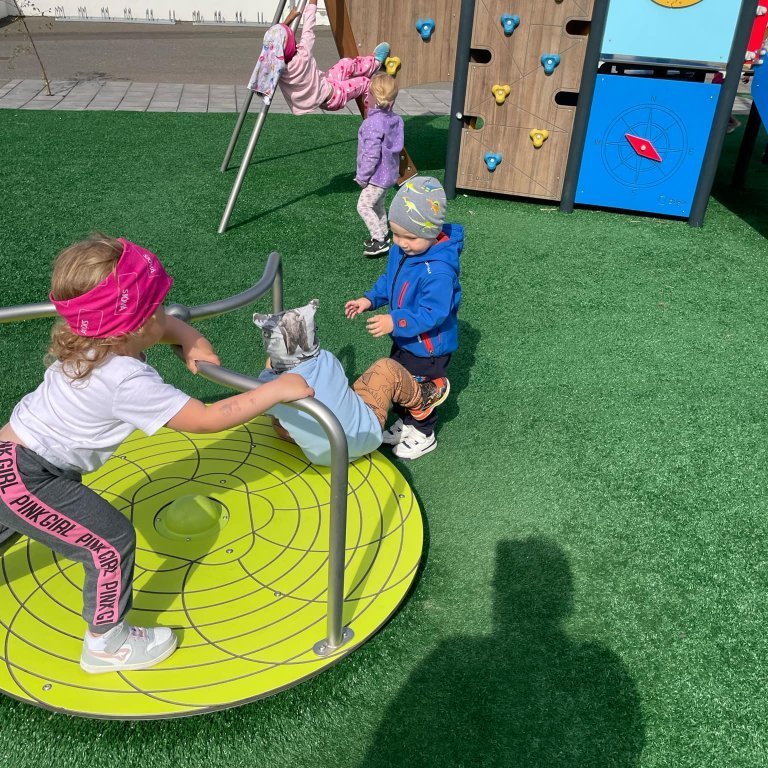 421d8fa8-b873-41ff-a775-0255bab9681e