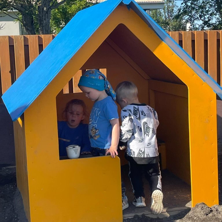 b9daed80-8e02-46f2-8089-4950d2f2e0cf