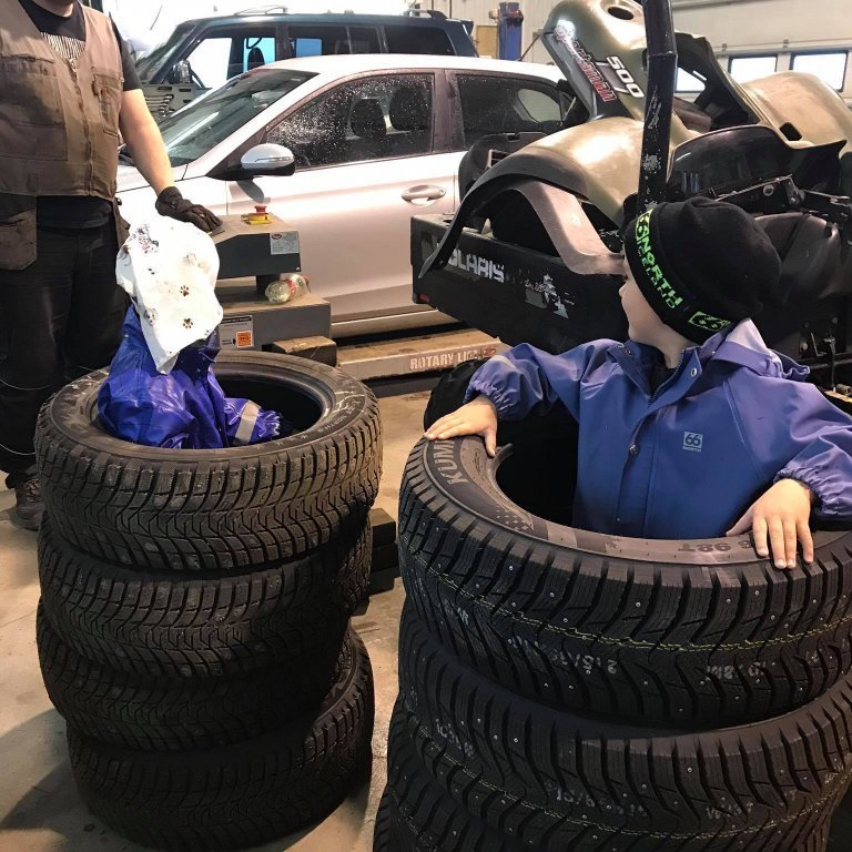 120974805_887767401627749_2671225615898413684_n