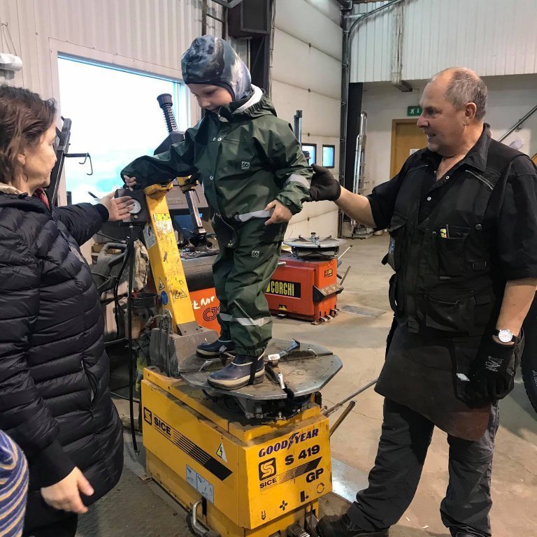 121014094_464065831180519_5027810189706476365_n