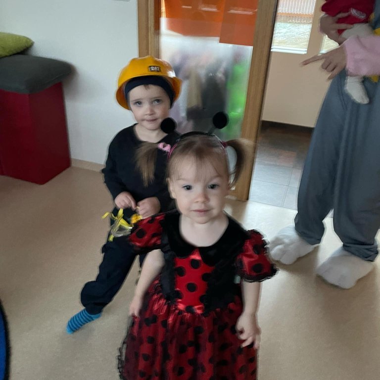 24e7a233-d35b-4596-a6e7-95b9085614e0