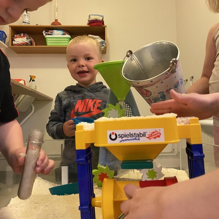 353911330_602811635166690_1938852744436063343_n