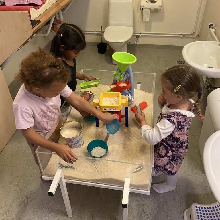 353938883_989073729180468_7033575088306316254_n