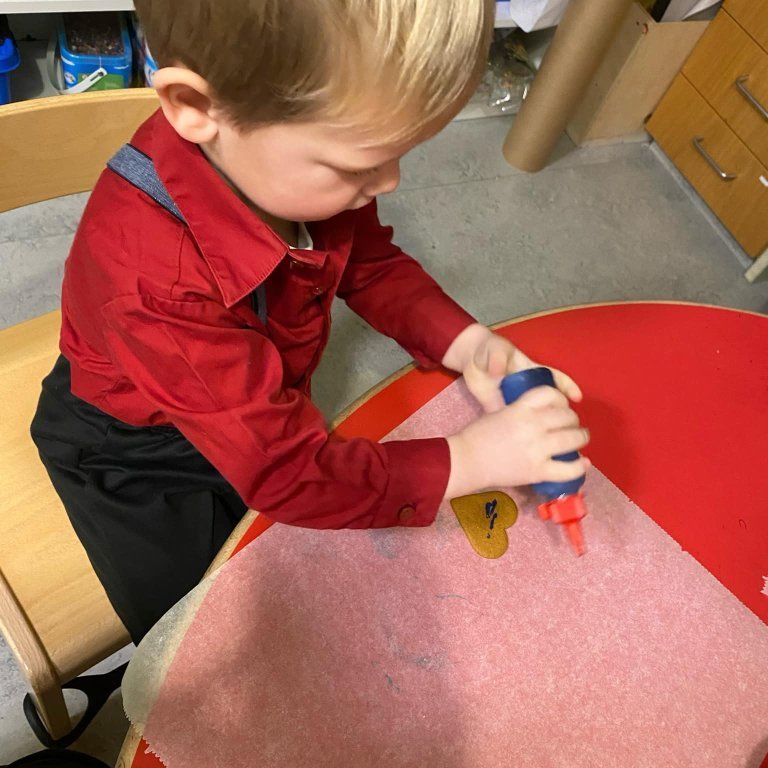 ef709e37-8316-4c1a-97ed-1e92af37f0bb