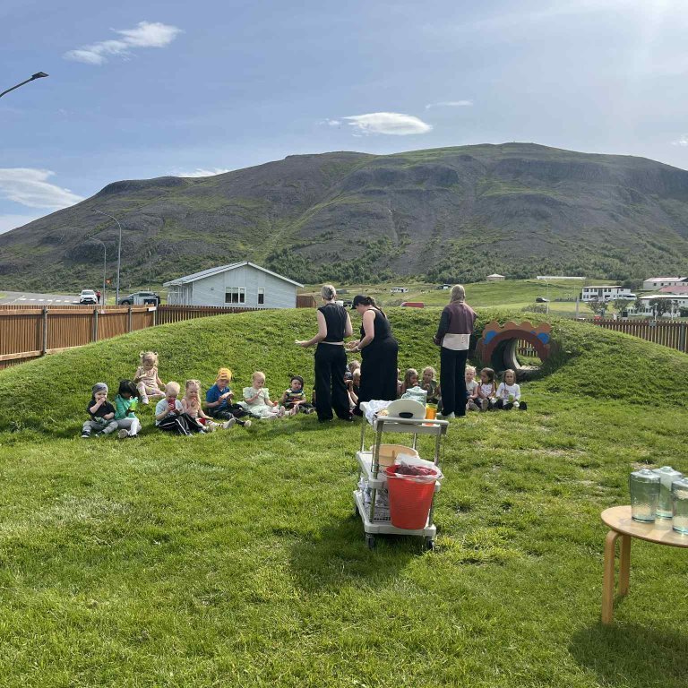 99c956fb-0dbd-4f21-943b-359ac874a349