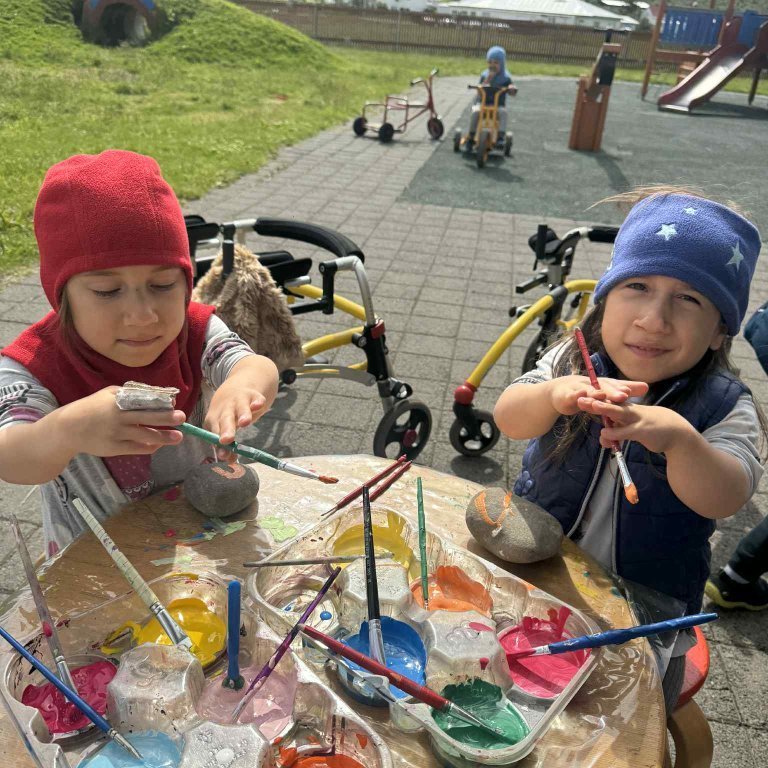 ae6c6882-e9a0-4119-a1ea-5f04227b63d1