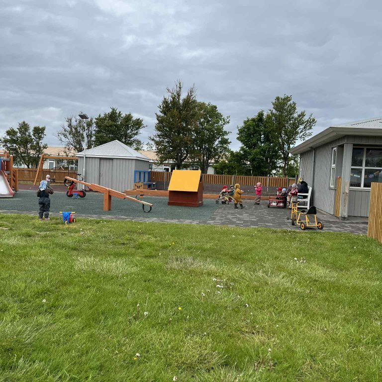 abb0f3e1-134e-435c-b35f-51b823f9dfc6