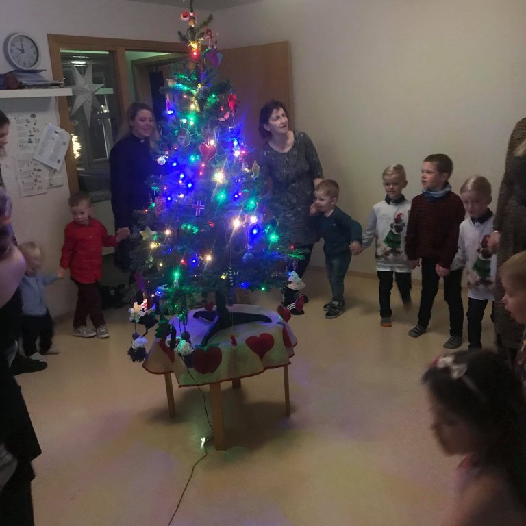 48358556_264350894232610_6126357160789016576_n-copy