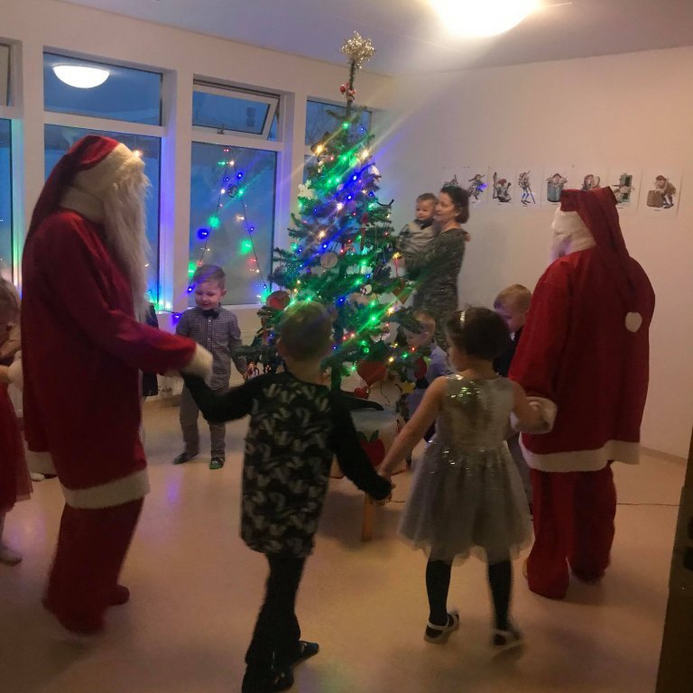 79957070_293516684928579_4980782571404132352_n