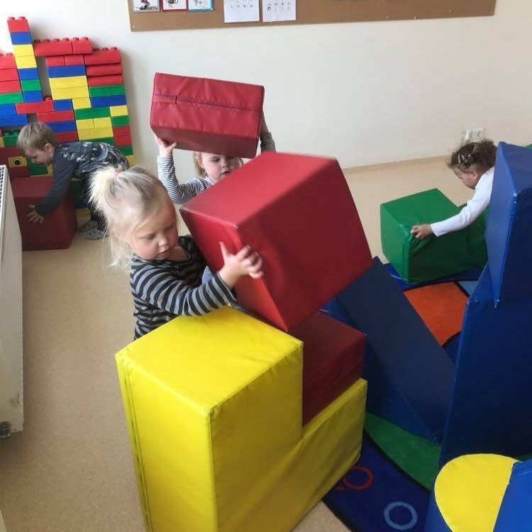 186572631_325863689058261_6386941291026098928_n