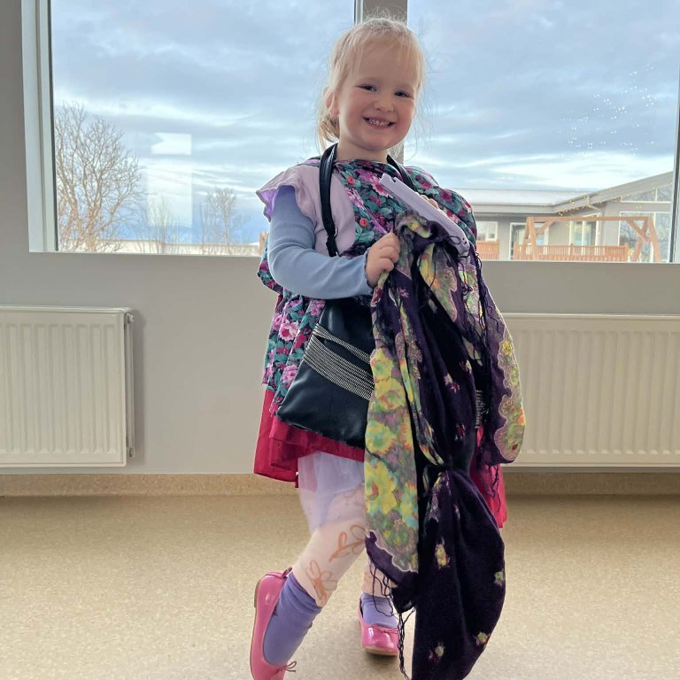 afc77375-507f-423f-8a93-75d1be6a3fe1