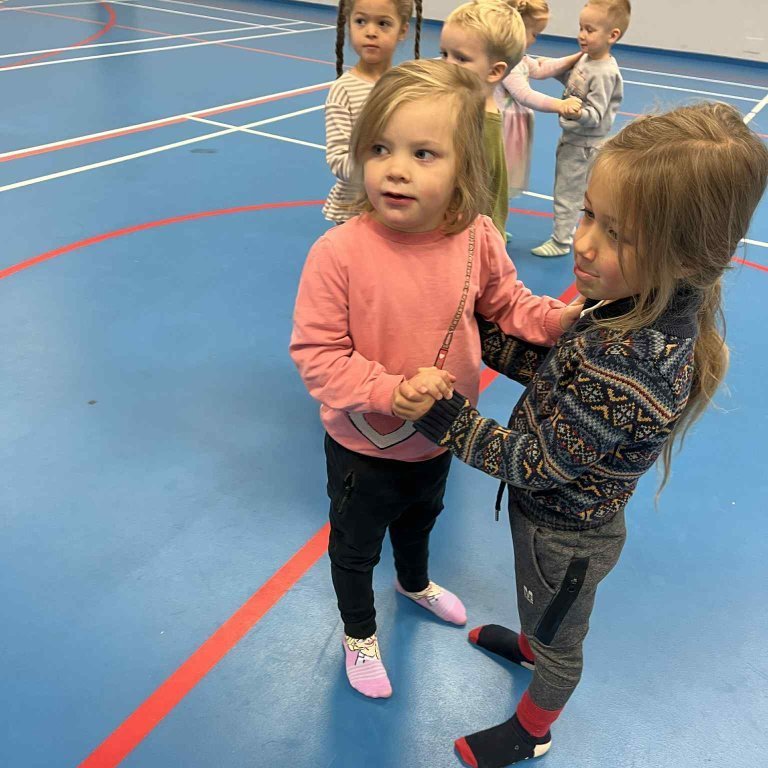 ad8c8c8b-ac19-4b8a-ae4e-3589838fea93