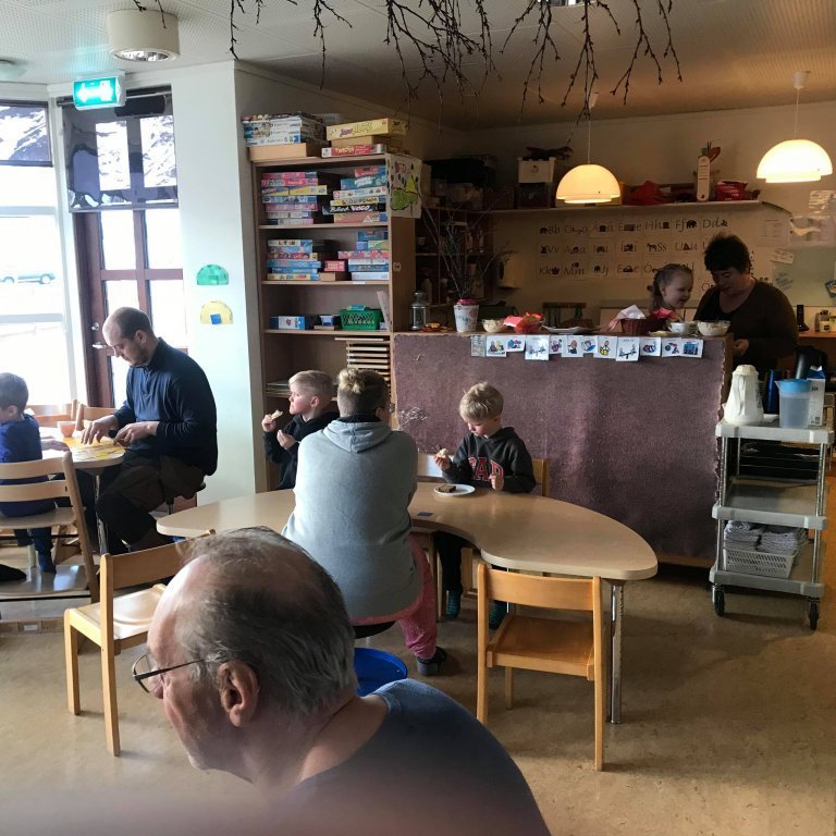 54729974_460432781361764_1238569259932581888_n