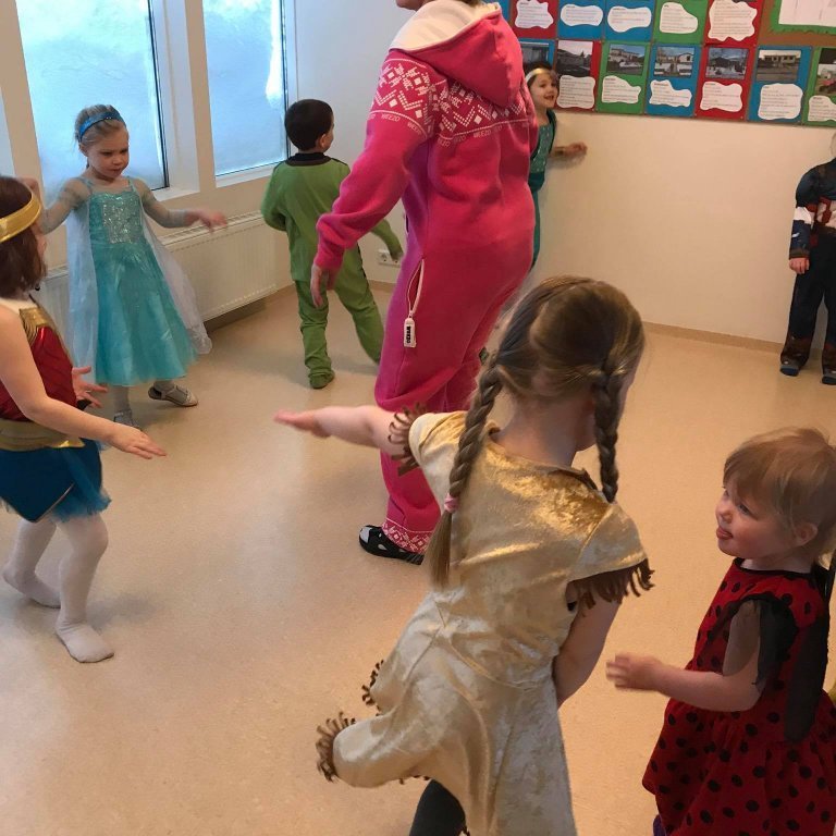 87559568_278439909805890_8559722842852163584_n