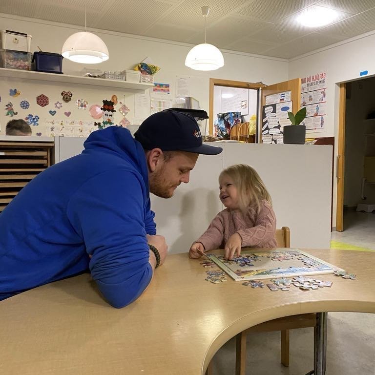 b5e5d1ab-7ddd-459f-bb63-e8825383879f