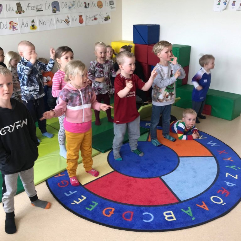 59712010_2287880124784133_478971355530788864_n