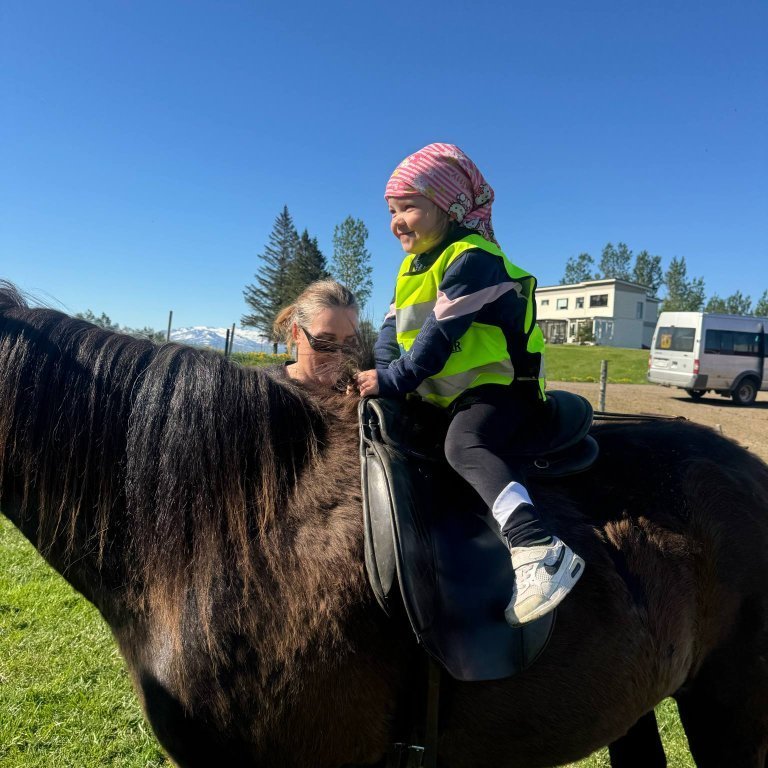 1e8fc9d7-5bb0-4fe6-889e-2cc317929681