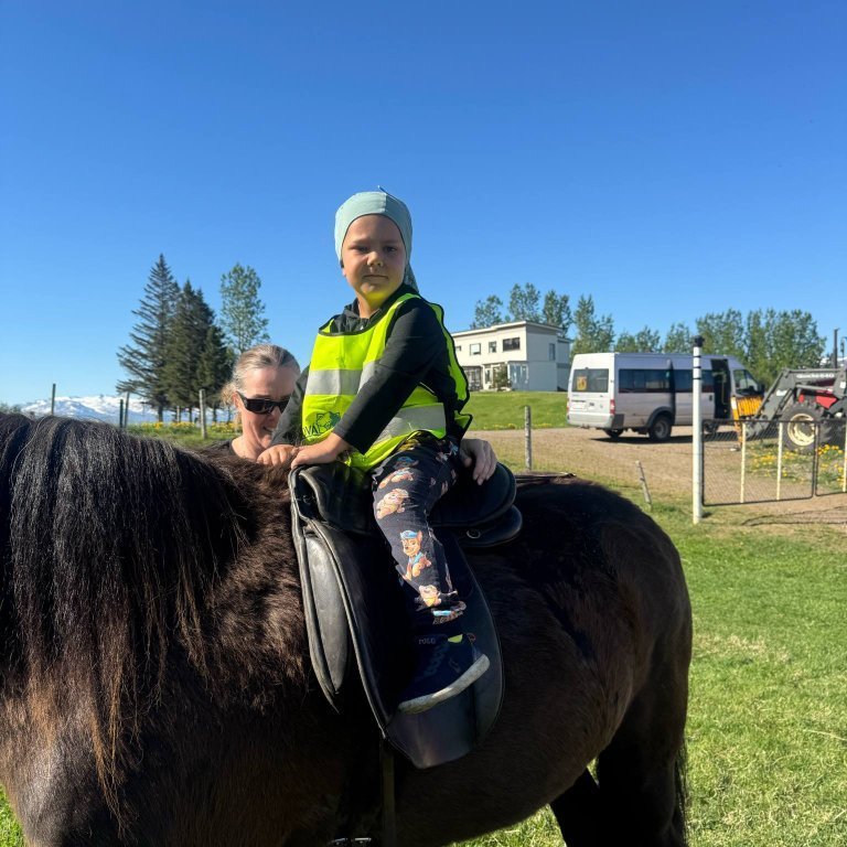 50fbfd05-9153-4a7b-b52b-80a3cbd4e3d9