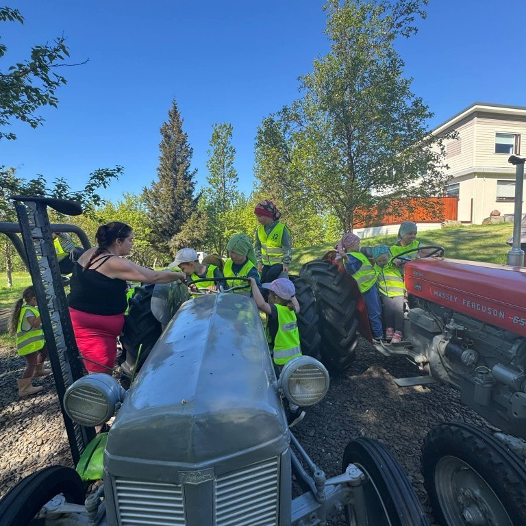 729ceb4c-b404-41a2-a301-5542f7e3595b