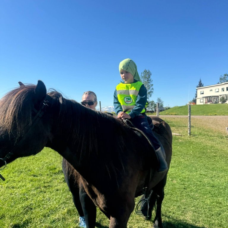 c5787ef7-d87f-4f90-b70f-f76893fb6b28