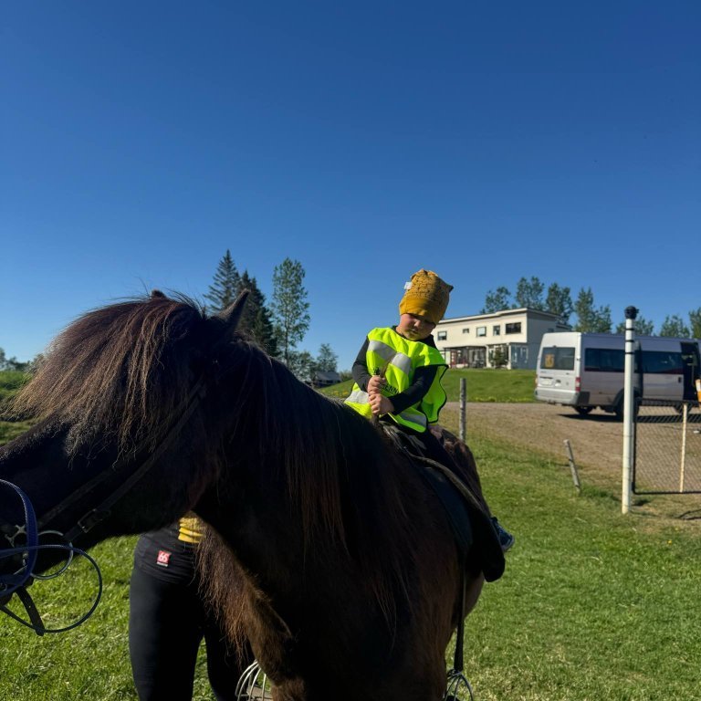 f742e264-4a20-4ca9-9f40-d8a9b301f37f