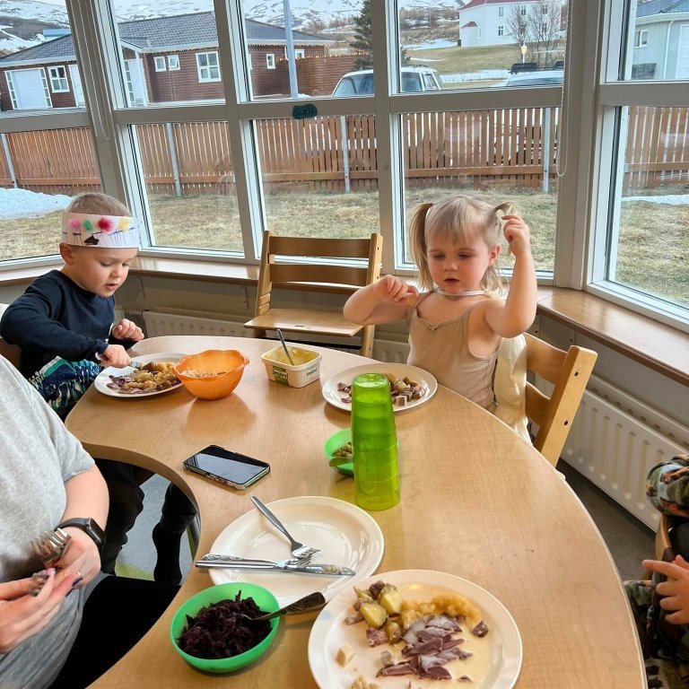 258891728_332857365390692_2467097533674086787_n