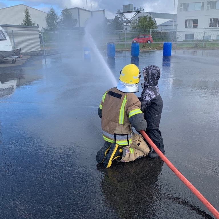 59844308_614214765650753_7244802915666231296_n