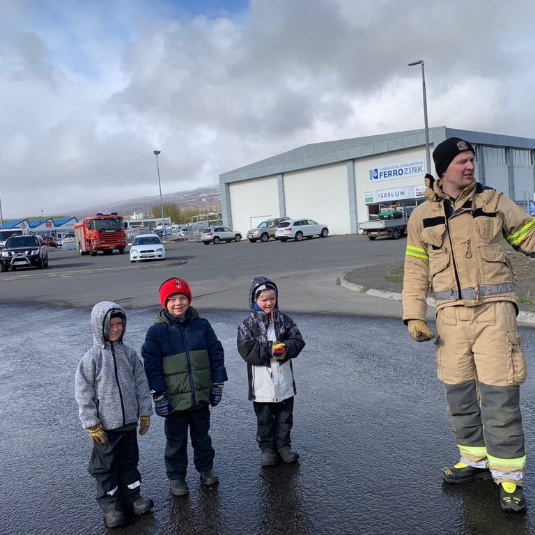 59872875_335526083802828_7116554964574404608_n