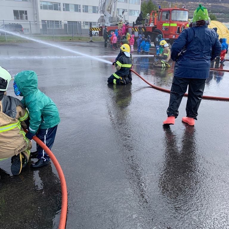 59953917_419491072163311_8360257844297072640_n