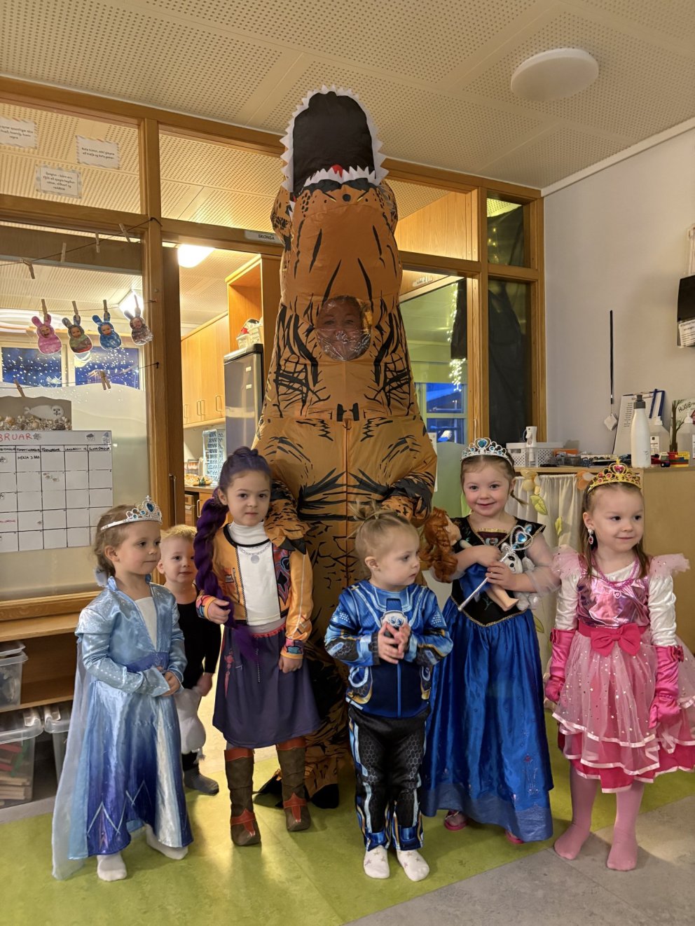 Febrúar í Krummafæti og Öskudagur