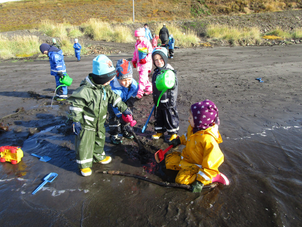 Texti með fréttamynd