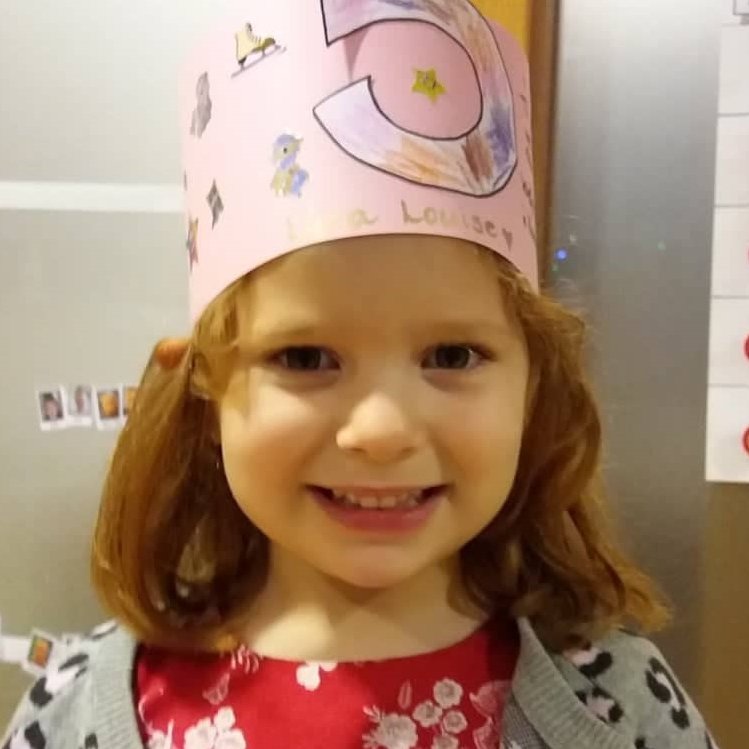 LÝra Louise er afmælisbarn desembermánaðar.