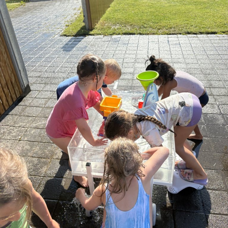 Júní og júlí í Krummafæti